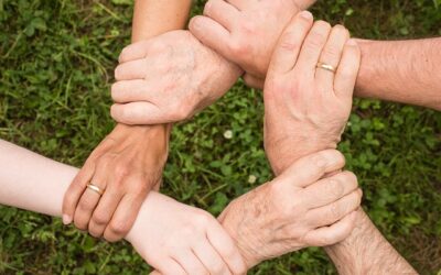 Consigli per gli acquisiti: amici e familiari meglio degli influencer